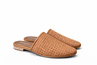 color:camel
