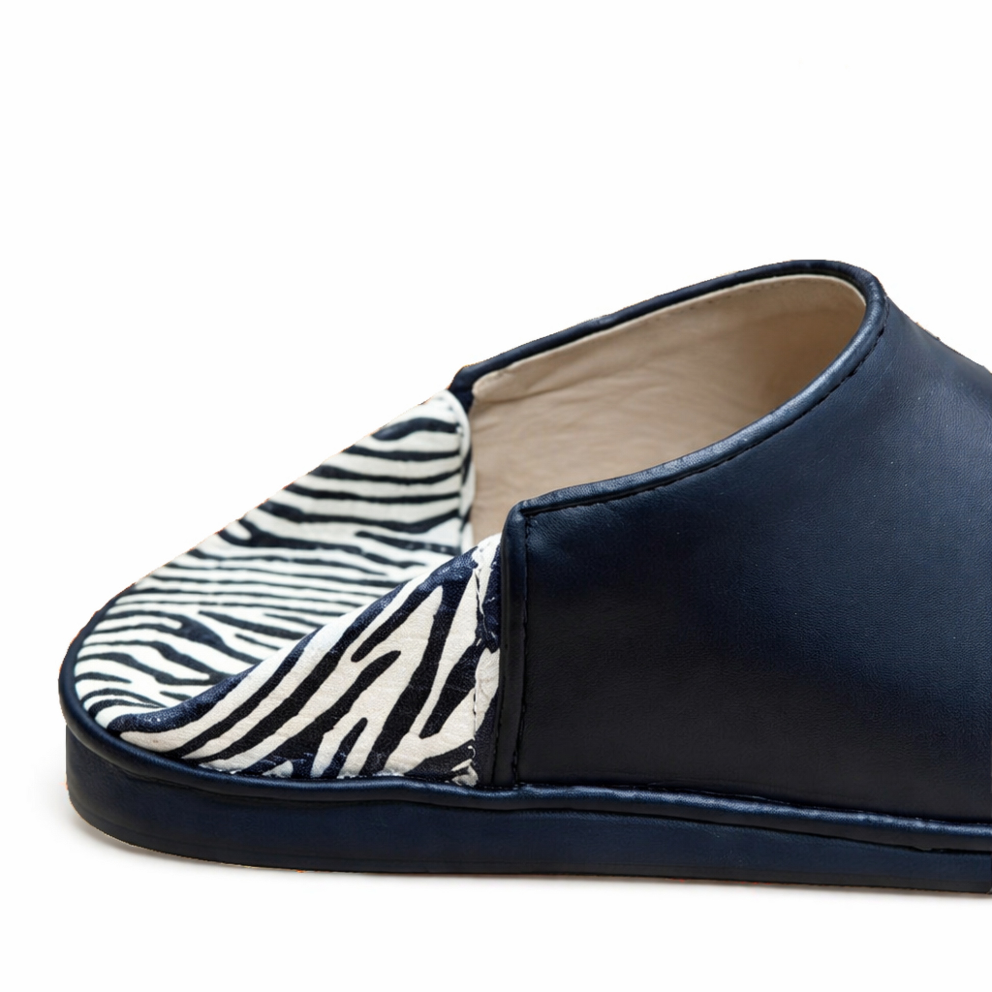 material:cuir|color:noir
