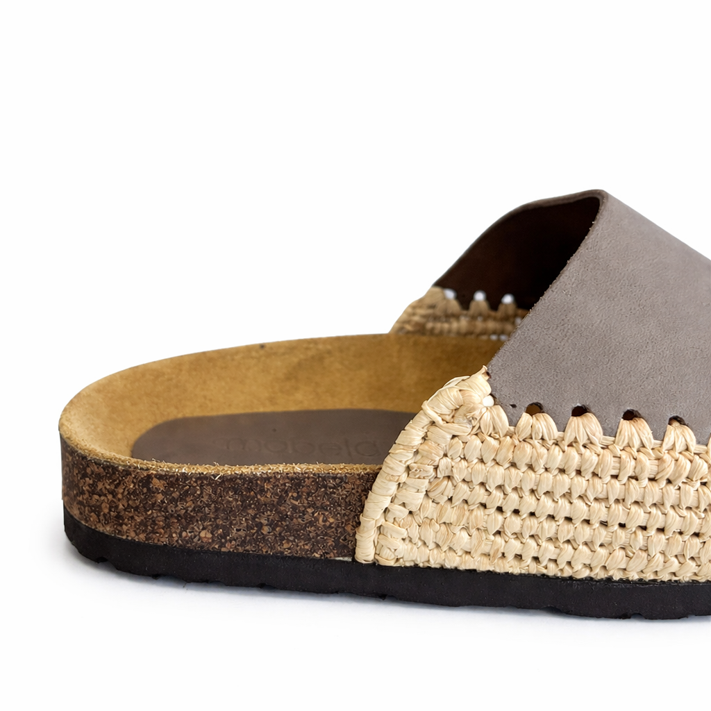 color:taupe