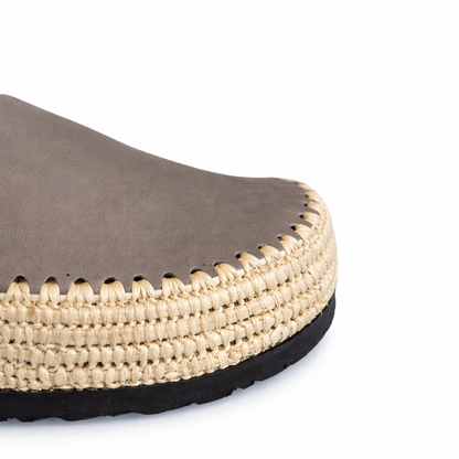color:taupe