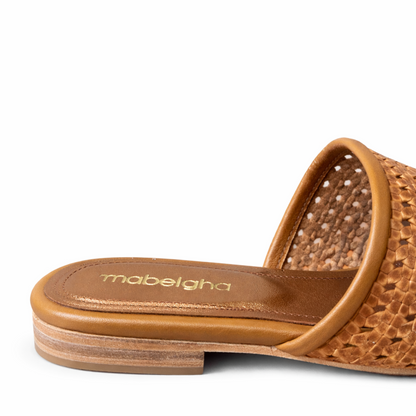 color:camel