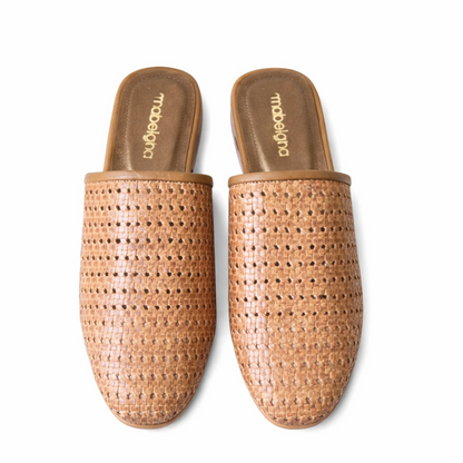 color:camel
