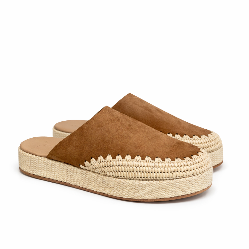 color:beige
