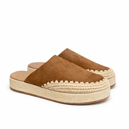 color:beige