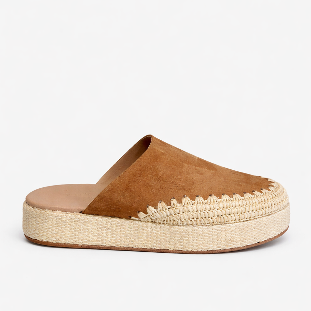 color:beige