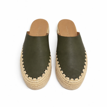 color:kaki
