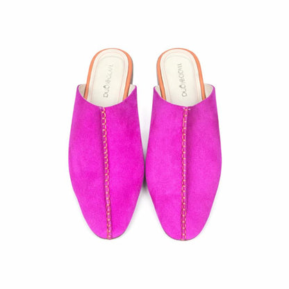 color:fuschia