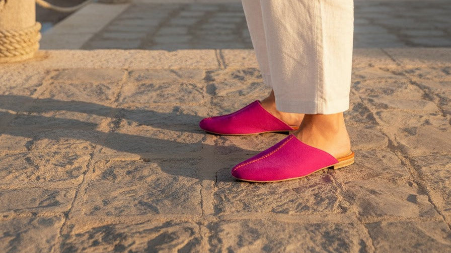 color:fuschia