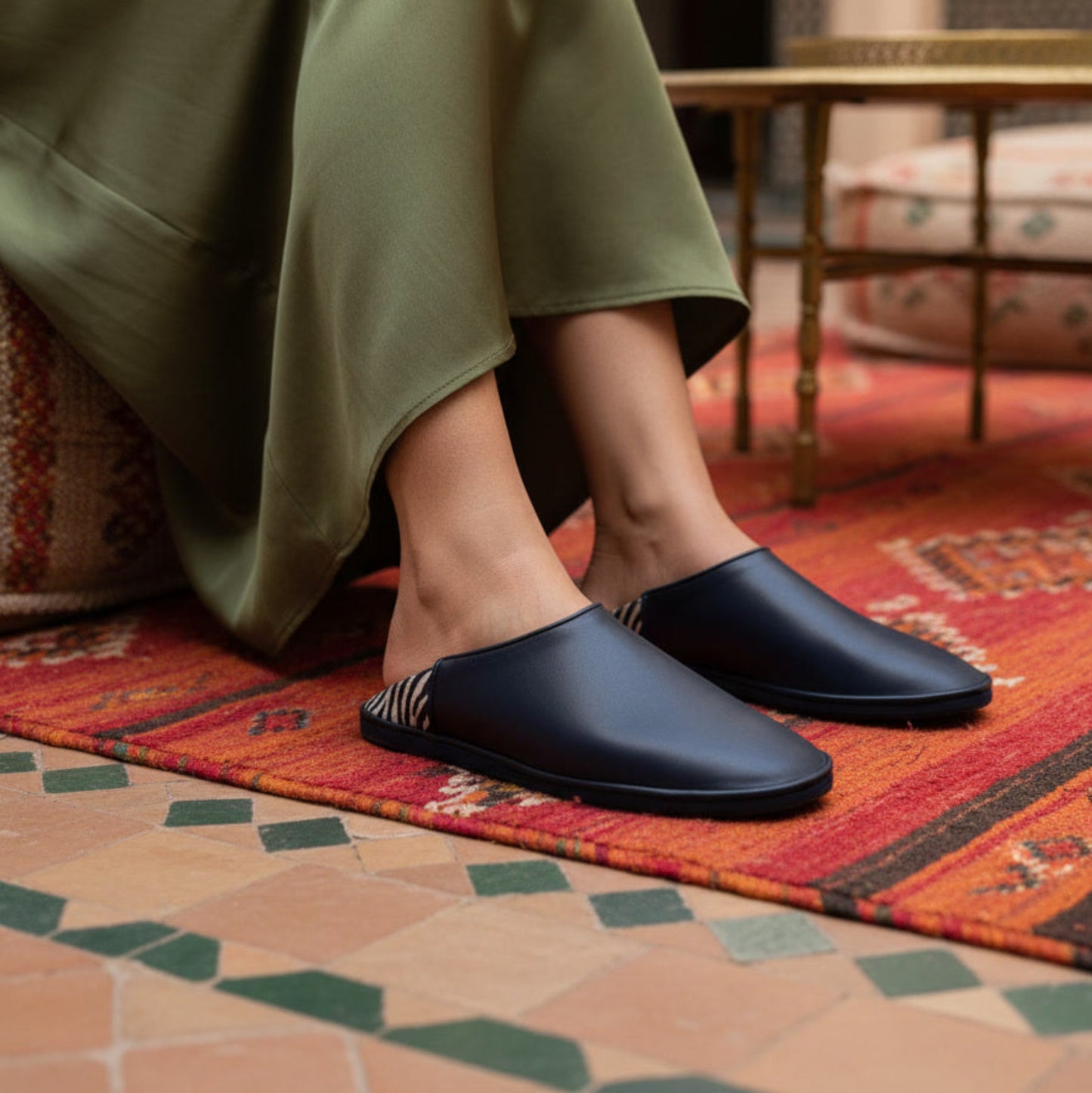 material:cuir|color:noir