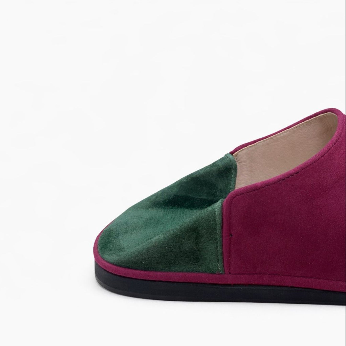 color:bordeaux