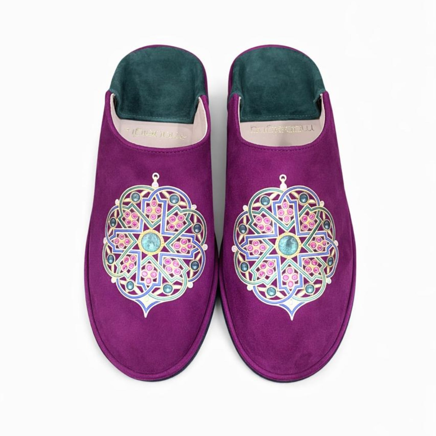 color:bordeaux